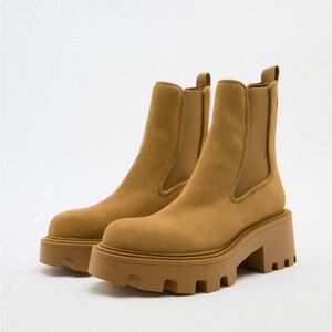 ❌SOLD❌ Zara Split Leather Lug Soled Ankle Boots